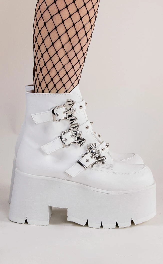 Demonia ASHES-55 White Vegan Leather Bat Buckle Platform Ankle Boots Shoes 4 Demonia ASHES-55 White Vegan Leather Bat Buckle Platform Ankle Boots Shoes