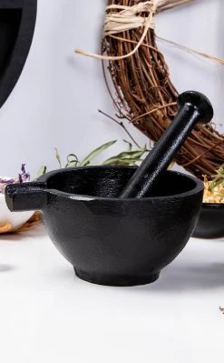 TB Aluminium Mortar & Pestle With Pourer