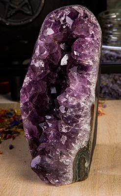Crystals Witchcraft Amethyst Clusters With Polished Base