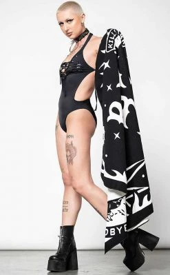 Killstar Beach Goth Heart Towel