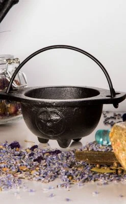 Cauldrons Cast Iron Cauldron | Black Pentacle