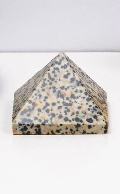 TB Dalmatian Jasper Pyramid
