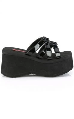 Demonia Shoes FUNN-15 Black Patent Heart Slides