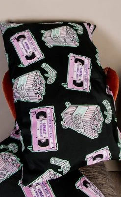 Drop Dead Gorgeous Fright Night Pillow Slip Set Home & Gifts