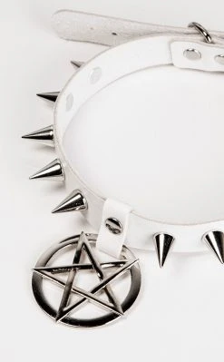 Cold Black Heart Hellcat Spiked Collar | White
