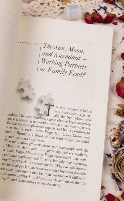Occult Books How To Read Your Astrological Chart Witchcraft