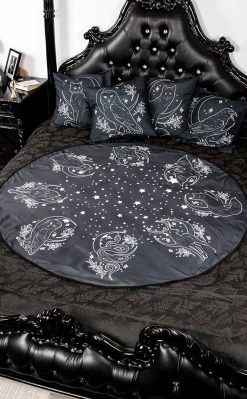 The Haunted Mansion Les Familiers Round Tablecloth