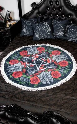 The Haunted Mansion Love You To Pieces Throw Blanket Home & Gifts