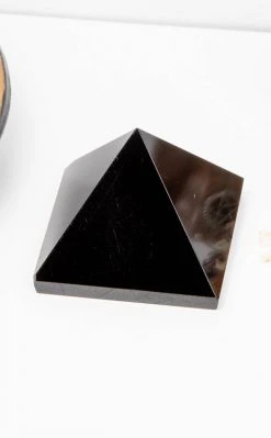 TB Witchcraft Obsidian Pyramid