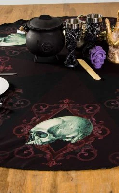 The Haunted Mansion Parlour Tricks Tablecloth | Round