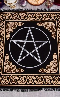 TB Witchcraft Pentagram Altar Cloth