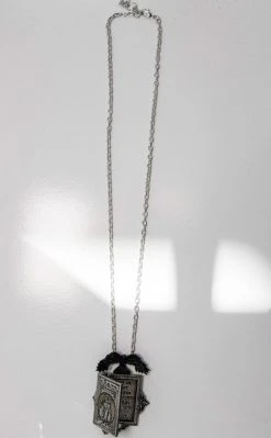 Alchemy Gothic Poe's Raven Locket 8 Alchemy Gothic Poe's Raven Locket