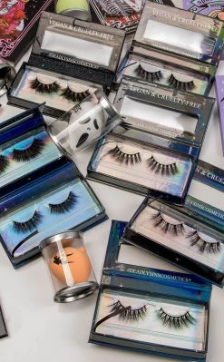 Deadly Sins Cosmetics Pride Luxe Lashes Beauty 7 Deadly Sins Cosmetics Pride Luxe Lashes Beauty