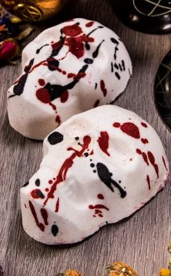Aether Beauty Ride The Lightning Spooky Skull Bath Bomb
