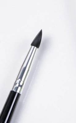 Deadly Sins Cosmetics Silicone Glitter Brush | Black