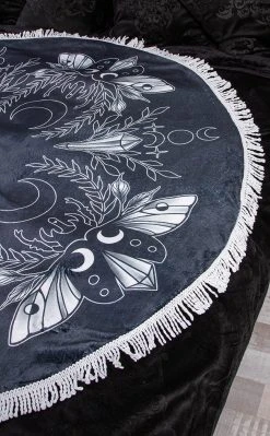 Drop Dead Gorgeous Summer Swarms Round Blanket