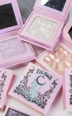 Mermaid Salon Beauty The Moon Made Me Do It Highlighter | Comet Smasher