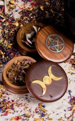 TB Home & Gifts Triple Moon Wooden Herb Grinder
