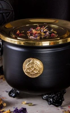 Cauldrons Triquetra Metal Cauldron With Brass Sieve