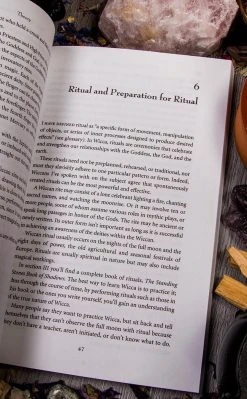 Occult Books Wicca - Guide For Solitary Practitioner Witchcraft